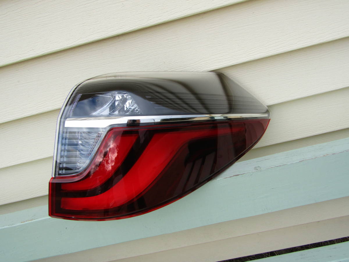 シャトル 純正 右 テールランプ テール STNLEY W4845 GK8 GP テールライト ■ ■ 1021501拍卖