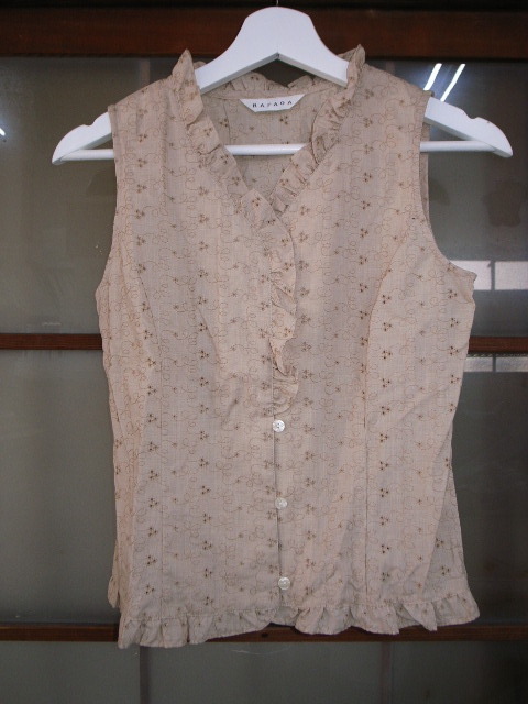 YT ラファーガ/RAFAGA レース生地ノースリーブブラウス ベージュ 9Rサイズ拍卖