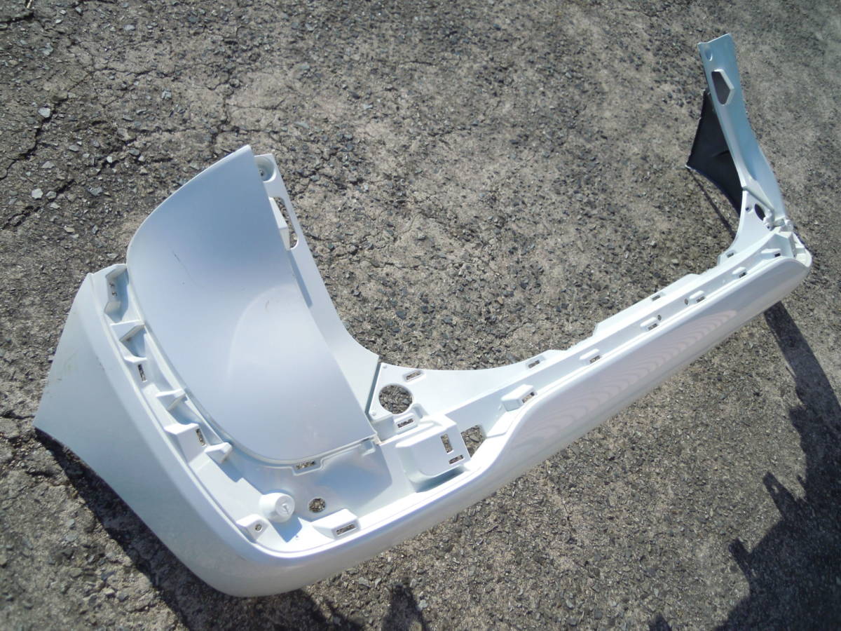 Q シエンタ NSP170G NSP175G 純正 リアバンパー 52159-52770拍卖