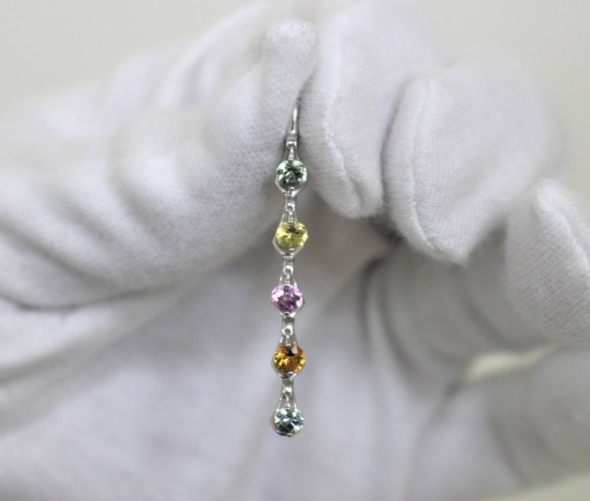 ☆揺れる 色石 ダンシングストーン ペンダントトップ (K18WG) 仕上げ済    【SG202151】☆拍卖