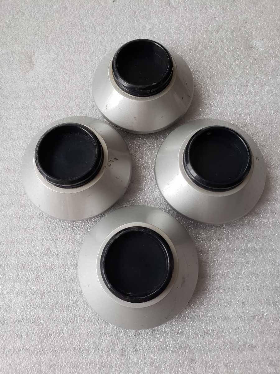 【77】ホイール用センターキャップ4個拍卖