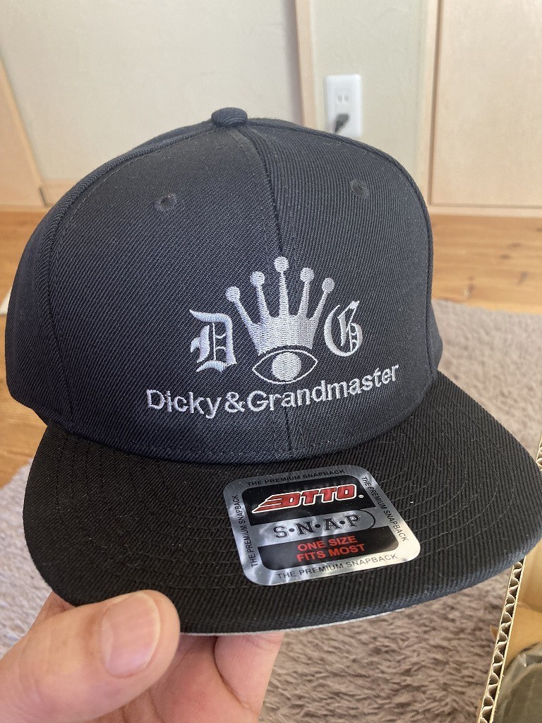 ディッキー&グランドマスター トレードマークキャップ拍卖