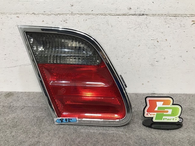 Eクラス/セダン/W210 純正 後期 左テールランプ/ライト ハロゲン クロームメッキ/メッキ/リム/リング A210 820 87 64 ベンツ(113963)拍卖