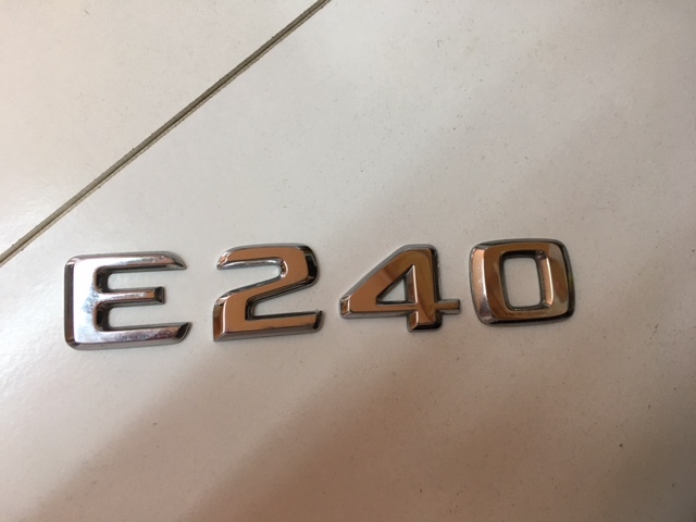 ベンツ エンブレム E240 ■送料無料(定形外)/検W210/Eクラス/BENZ/メルセデス拍卖