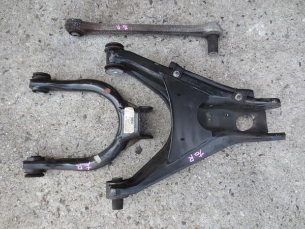 ★2003年 アウディ オールロードクワトロ 右リア アーム★拍卖