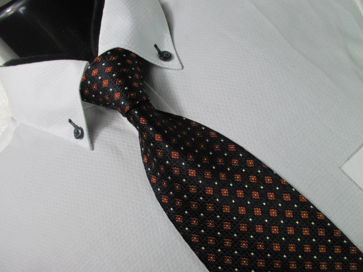 ☆ネクタイ◆ラノリーニ Lanolini ◆花びらの柄・黒色系☆第25弾ブランドがいっぱい☆25-128☆拍卖