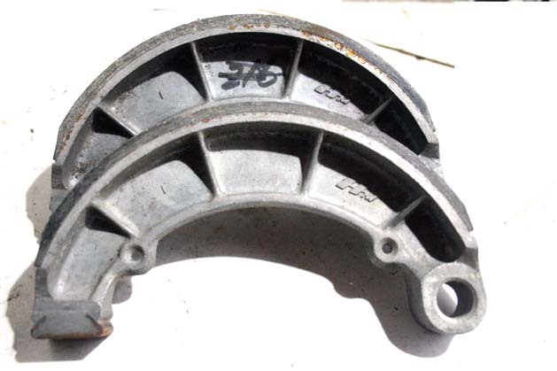ホンダブレーキシュー 検CB250CB750CL250CL350CL450CB450CB125CS125CL125CB500CB550CB750CB400FCB125SL250SL350ヤマハRD250スズキカワサキ拍卖