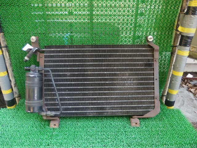 ★ トヨタ ブリザード 85年 LD21G ACコンデンサー (在庫No:36102) (3381)拍卖