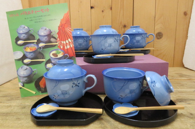即決・美品☆和食器セット・蓋付きカップ スプーン 豆皿?塗盆(銘々皿)・さざん花 バラエティーセット 山茶花・茶碗蒸し 和菓子皿拍卖
