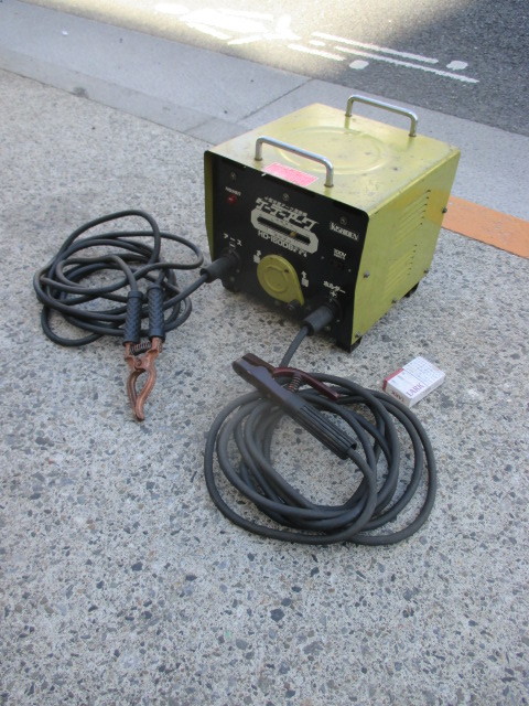 r533★KISHIDEN 小型交流アーク溶接機 ケーデーアーク HDー150DB 100V/AC200V兼用機拍卖