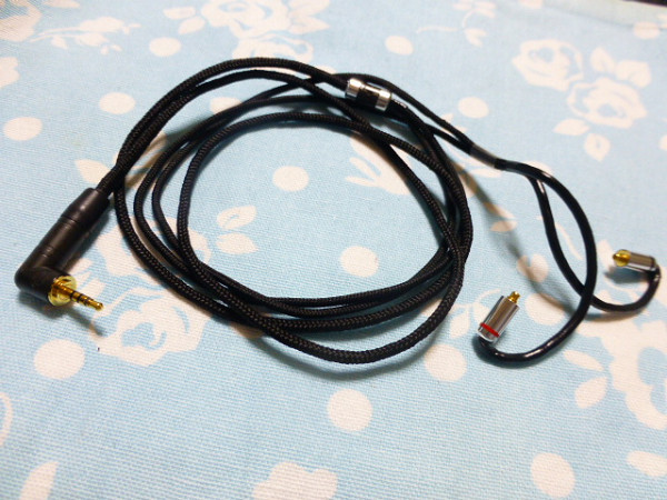 切り込み入り MMCX ケーブル 8N-OFC 2.5mm4極 L字 トープラ販売 ( 4.4mm5極 3.5mm3極 カスタム可) Shure Westone Campfire Audio拍卖