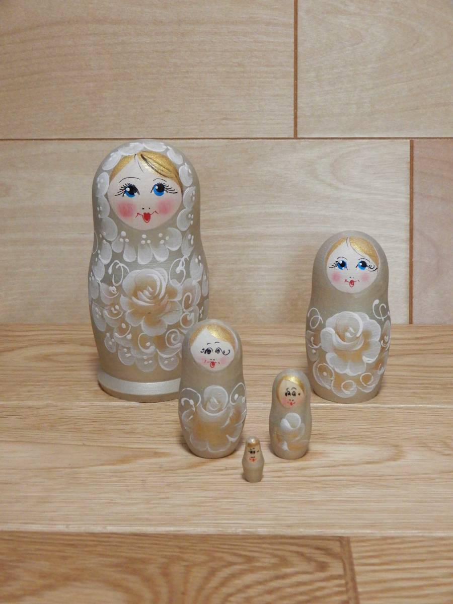 ★ロシア雑貨 フラワー・マトリョーシカ ~ シャンパンゴールド【やや難あり】 matryoshka nesting dolls拍卖