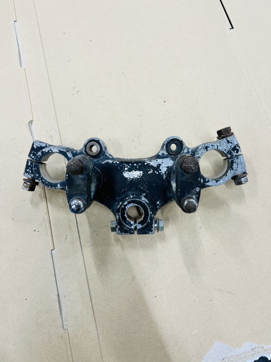 GT380 後期 純正トップブリッジ ハンドルクランプ サンパチ GT550 1円スタート 売り切り 拍卖