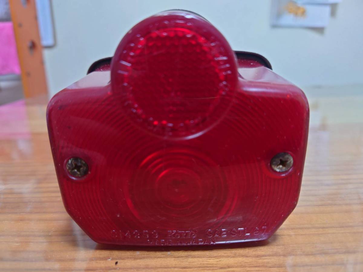 【ヤマハ】【純正部品】【希少】【素材】ヤマハ DT1 他 60年代のヤマハ車のテールランプ 導通確認済!!拍卖