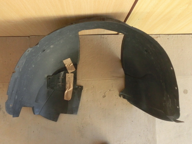 ★後期ボルボ V70 左 フロント フェンダーライナー 平成18年 CBA-SB5244W 30655665 拍卖