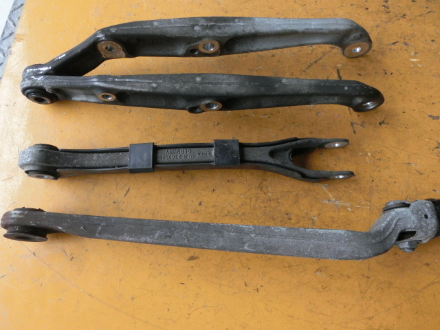 ★前期 Eクラス 右 ロア アーム 平成16年 04y E320 ワゴン リア テンション ロッド W211 GH-211265C アバンギャルド拍卖