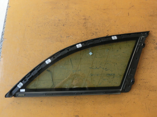 ★前期 Eクラス 右 クォーター ガラス 平成16年 04y E320 ワゴン リア サイド W211 GH-211265C アバンギャルド拍卖