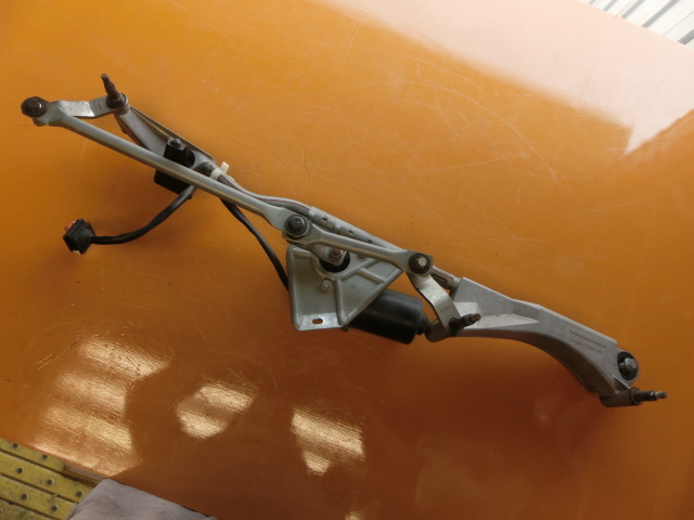 後期Cクラス フロントワイパーモーター リンク 平成18年 DBA-203042 A2038200442 ベンツ W203 C200コンプレッサー C180C230C240C280拍卖