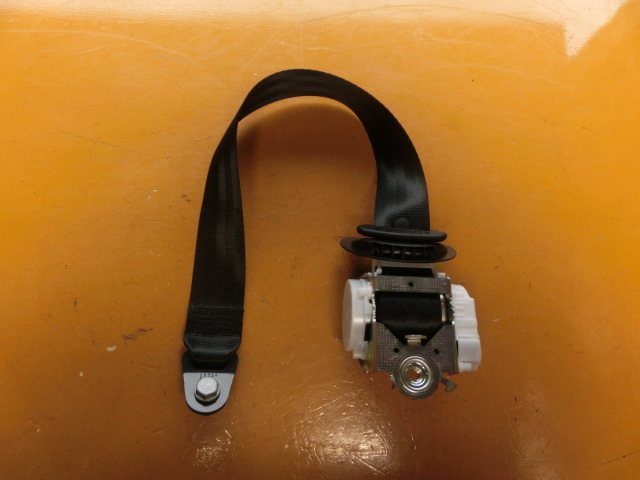 プジョー308 SW 右 リア シートベルト 平成29年 T9WBH01 T9 T9HN02 T95G05 T9HN01 拍卖