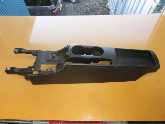 アウディTTクーペ コンソールボックス 後側 平成20年 ABA-8JBWA 8J ドリンクホルダー m拍卖