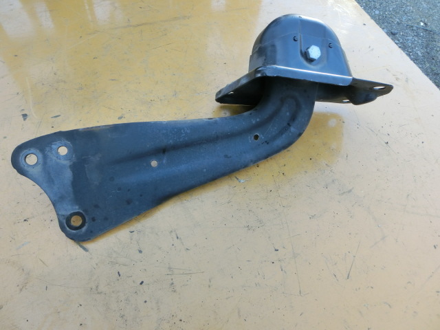 アウディTTクーペ 右 リア アーム 平成20年 ABA-8JBWA 8J トレーディング 1K0505226 m拍卖