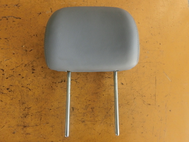 V280 ヘッドレスト リア 1個 平成14年後期 GF-638280 セカンド.サード共通 ベンツ Vクラス 走行4.2万?拍卖