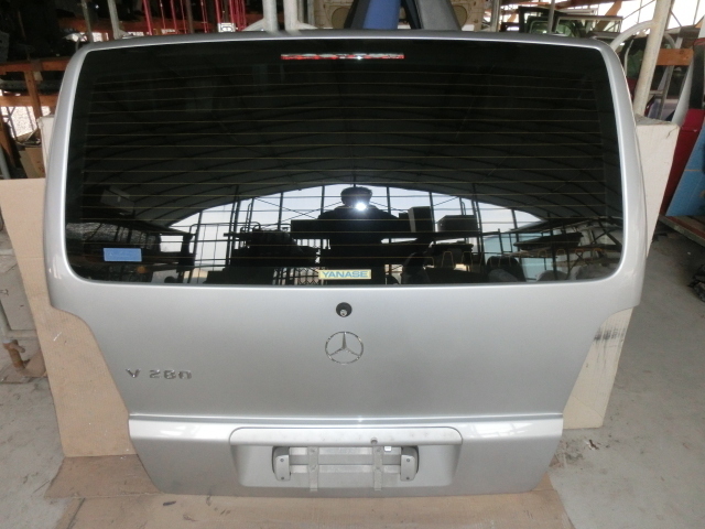 V280 バックドア 744 平成14年後期 GF-638280 リアゲート ベンツ Vクラス 走行4.2万?拍卖
