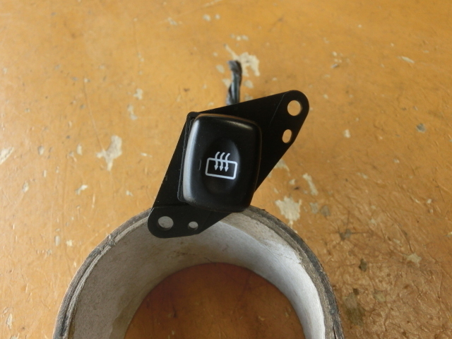 ナビゲーター デフォッガースイッチ 98y 5LMPU28L 熱線スイッチ 拍卖