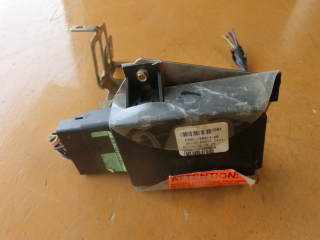 ナビゲーター コンピューター 98y 5LMPU28L F85F-18B914-AE拍卖