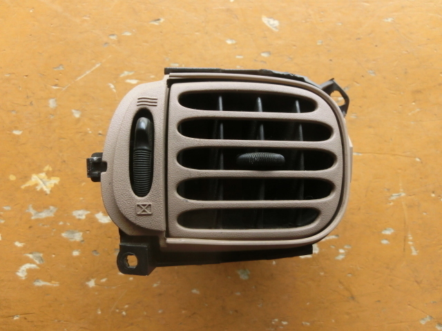 ナビゲーター エアコン 吹き出し口 左側 98y 5LMPU28L拍卖