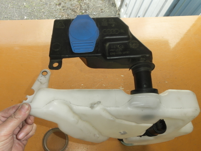 後期アウディA4 ウォッシャータンク モーター 平成27年 DBA-8KCDN 8T2 955 463 B 4ドアセダン拍卖