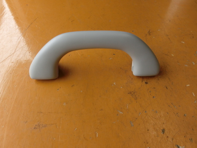 VW ポロ アシストグリップ フロント 1個 平成26年 14y DBA-6RCBZ 左右共通 6R 拍卖