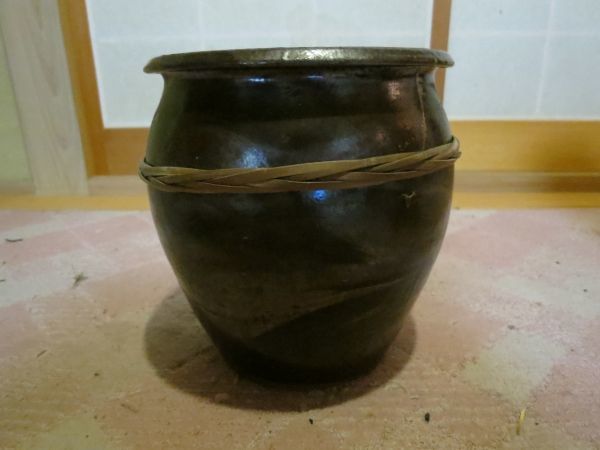 壺 こげ茶 ブラウン系 インテリア 置物 陶器 焼き物拍卖