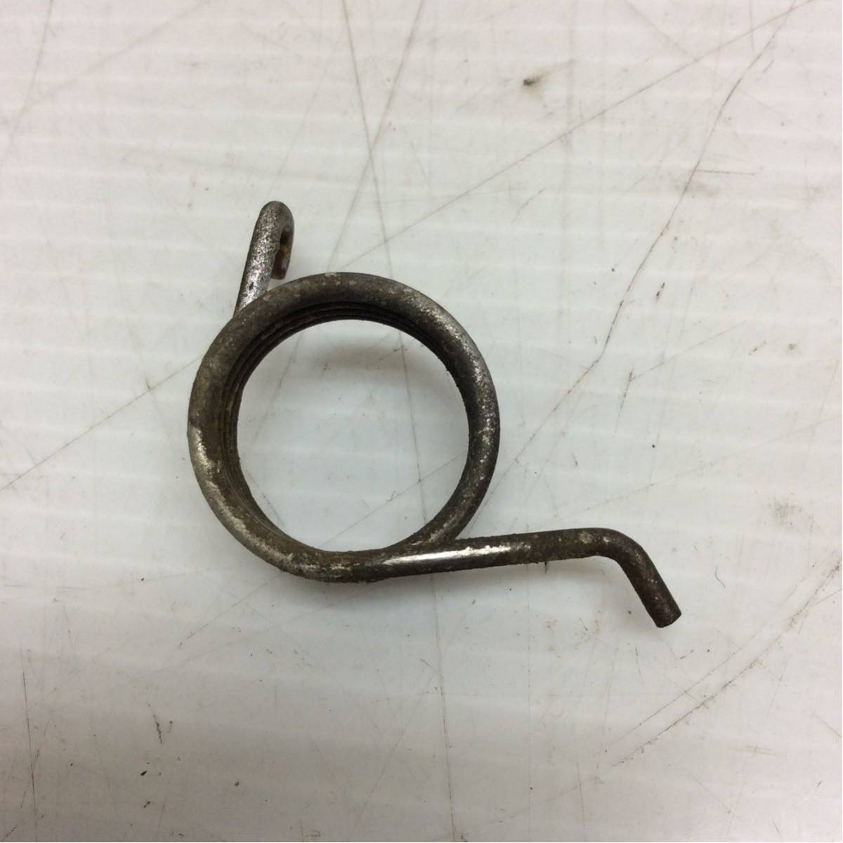 F24-14 カワサキ ZXR400 メインステップ スプリング 左 純正部品拍卖