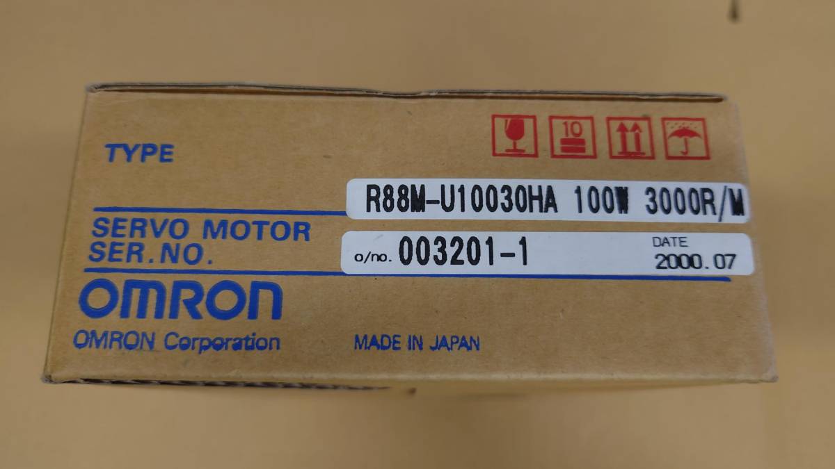 OMRON R88M-U10030HA オムロン AC SERVO MOTOR 未使用品拍卖