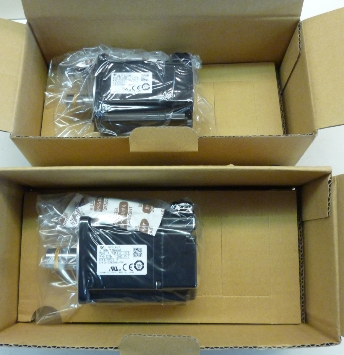 ★ 81539 YASKAWA ACサーボモータ ∑シリーズ 2台セット SGMJV-02AD61 JUNK 未使用 ★*拍卖
