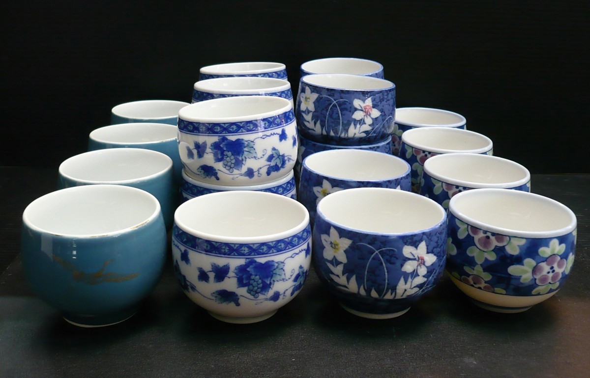 ★ 79984 湯呑 ゆのみ 21個 4種類 青色系 葡萄⑦ 桔梗⑥ 花④ 金鶴④ 中古 ★*拍卖