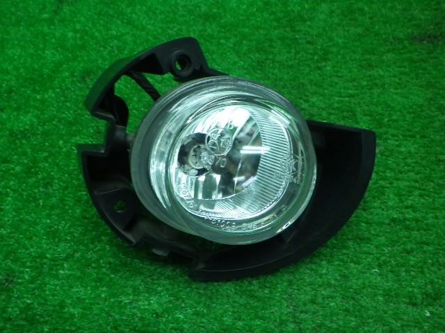 マツダ DY3R デミオ 右フォグランプ 190801138拍卖