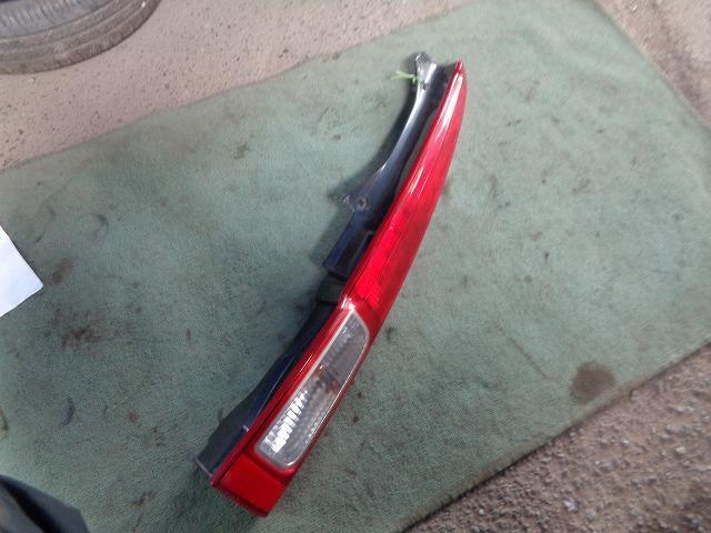 ムーヴ DBA-L150S 純正 右テールランプ/テールレンズ D016拍卖