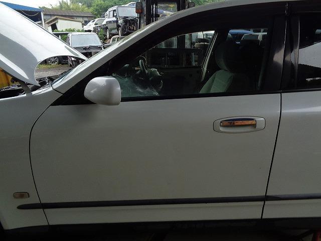 ステージア GH-HM35 左フロントドア 助手席 QX1 パールホワイト拍卖