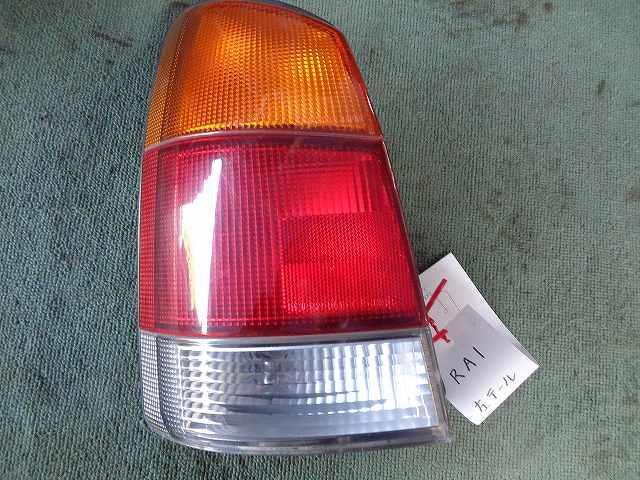 プレオ GF-RA1 純正 左テールランプ/テールレンズ R26051拍卖