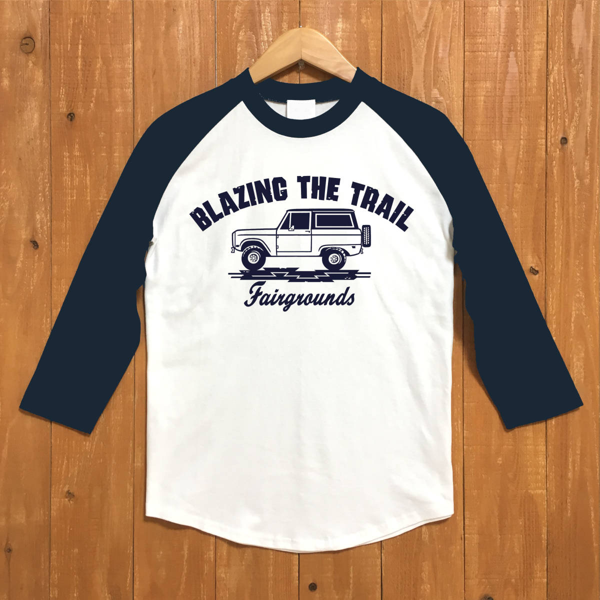 ■ BLAZING THE TRAIL ベースボールTシャツ■XLサイズ(ネイビー袖xネイビー) アメ車 アメリカ フォード ブロンコ FORD BRONCO BBQ拍卖