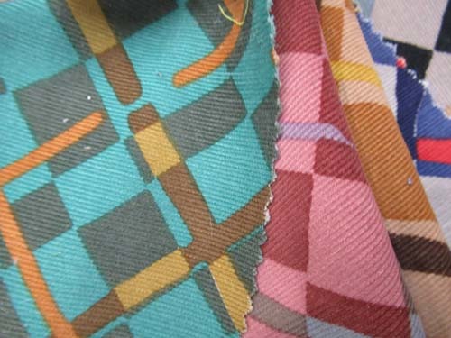 コ-ルテン地にモダンプリント 全部で8裂拍卖