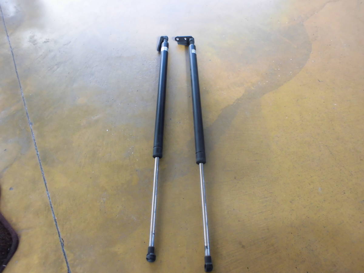 H20 デリカ D:5 CV5W リア ゲート ダンパー 左右セット 中古品拍卖