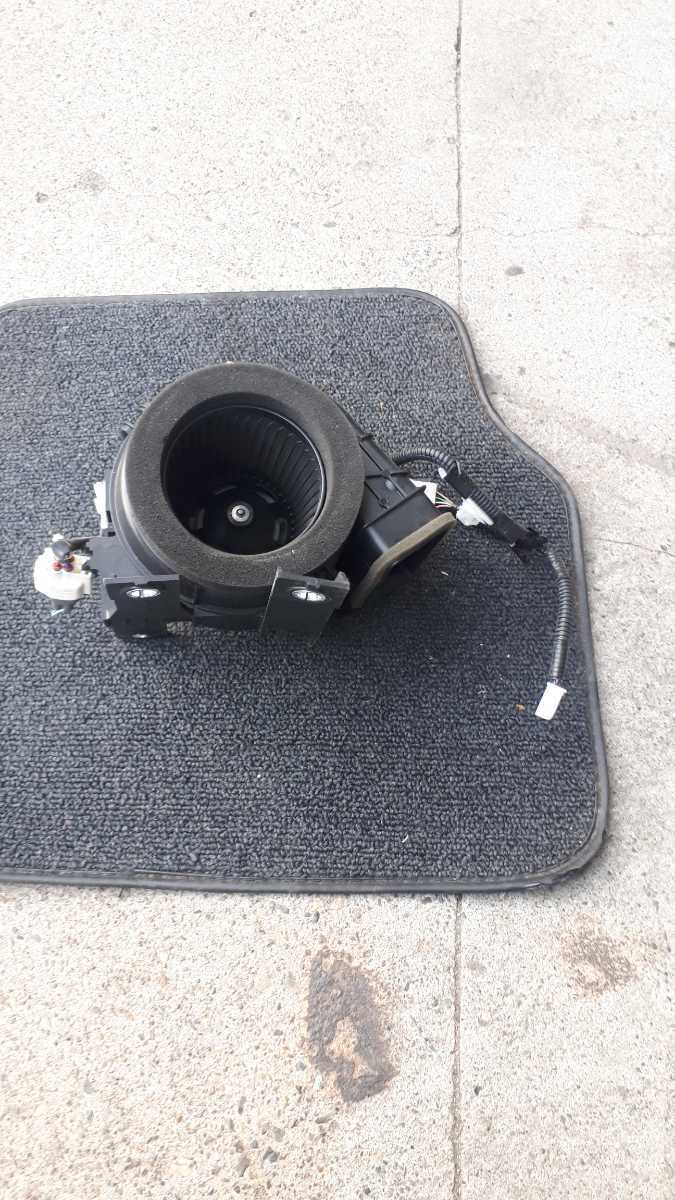 プリウス ZVW 50 51 55 電装部品 G9230-47080 ブロアーファン 純正拍卖