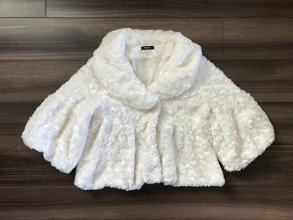 mignon ミニョン モコモコ ボレロ 白 フレア 七分袖/もこもこ/トップス/羽織り/上着/ファーコート/ショート/ジャケット/フォーマル/結婚式拍卖