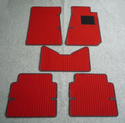 AE85/AE86レビン トレノ フロアマット 新品 ☆選べるカラー4☆ A-r+③拍卖