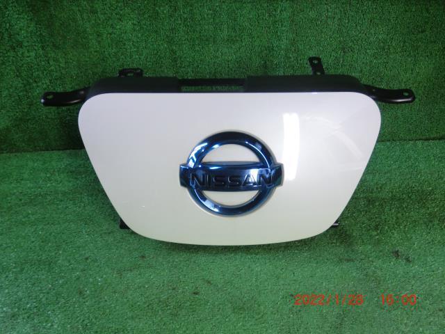 リーフ ZAA-ZE0 充電ポートカバー チャージポートカバー QX1拍卖