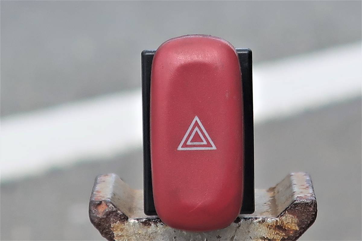 H13 TA-MC22S ワゴンR RR K6Aターボ 2WD AT 純正 ハザード スイッチ / 1731拍卖