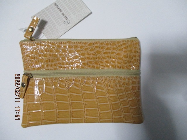 ★クロコ フリーケース キャメル サイズ:約12.5cmx18cm拍卖
